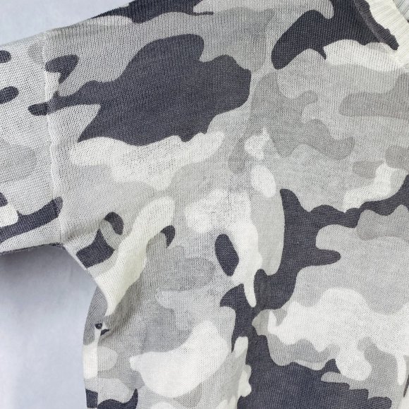 Evereve Jamison Open Back Camo Sweater - Picture 2 of 8